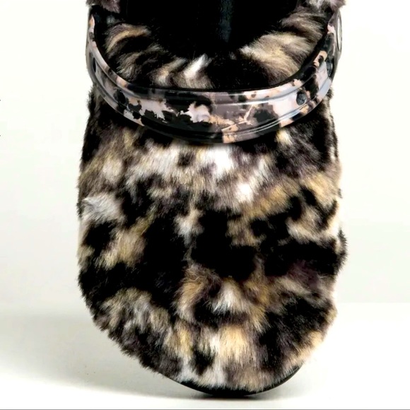 Crocs Classic Fur Sure Lined Animal Clogs Slip On Slide Sandals 207303-0C4 NWT - Picture 5 of 10